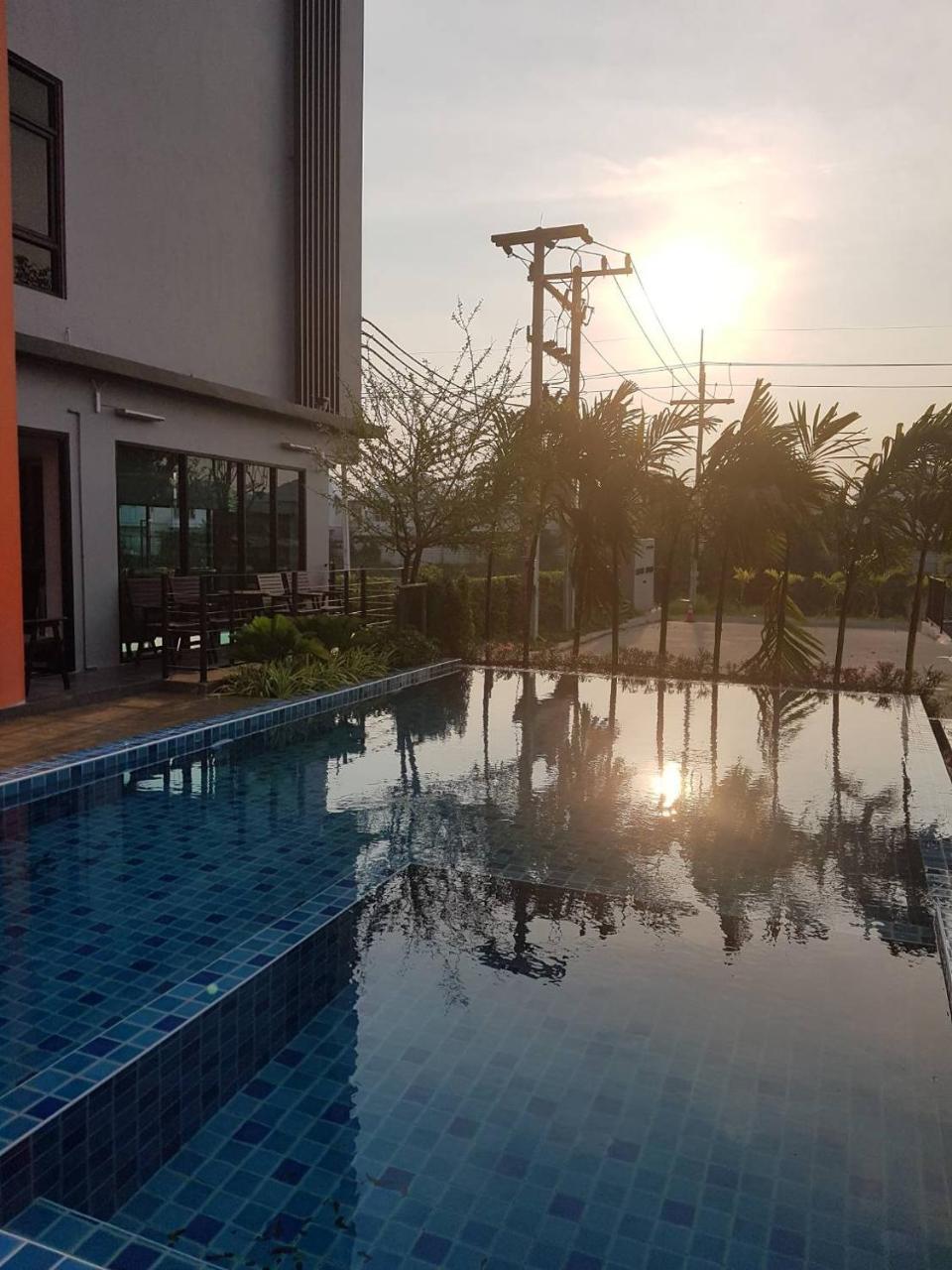 Bangkok Boutique Resort Rangsit Pathum Thani Buitenkant foto